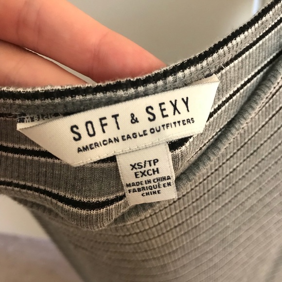 Off the Shoulder Dress - Picture 4 of 4